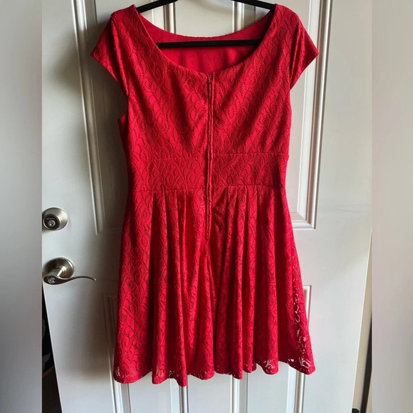 Dressbarn Dress Women's Size 12 Red Lace Sleeveless Zippered Back Casual Formal - Picture 5 of 6
